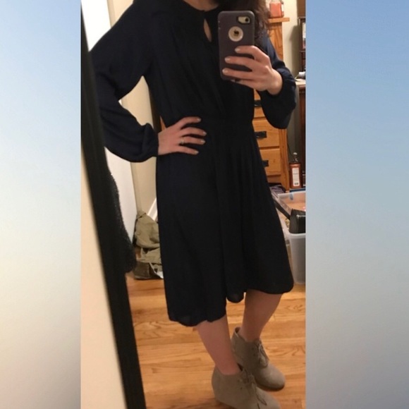 Vera Wang Dresses & Skirts - 🍀3/$15 Vera Wang Dark Navy Dress.